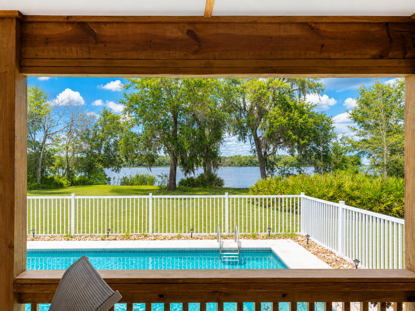 Freeport home on Lagrange Bayou