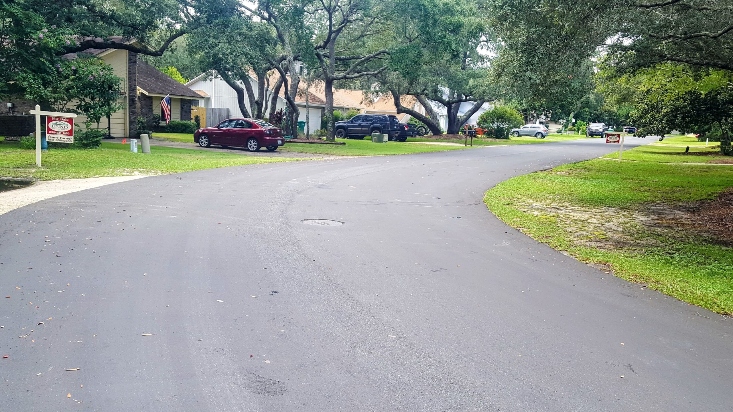 Niceville Tree lined street in a Niceville fl Neighborhood. Mid day.